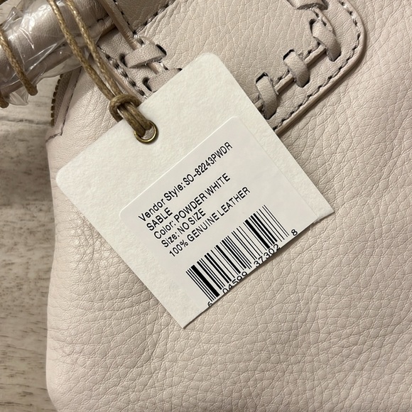 HOBO powder white zipper clutch - Picture 4 of 4